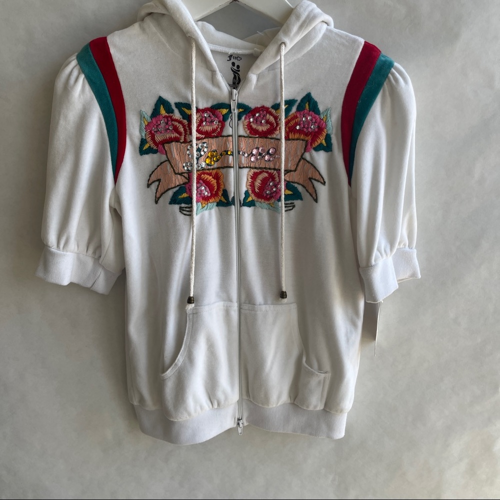 NWT Free For Humanity White Embroidered Floral Short-Sleeve Hoodie Sweater Small